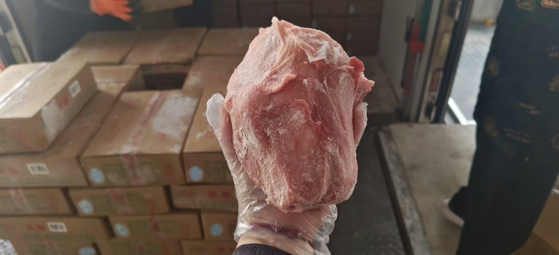 满肉腿骨切块，