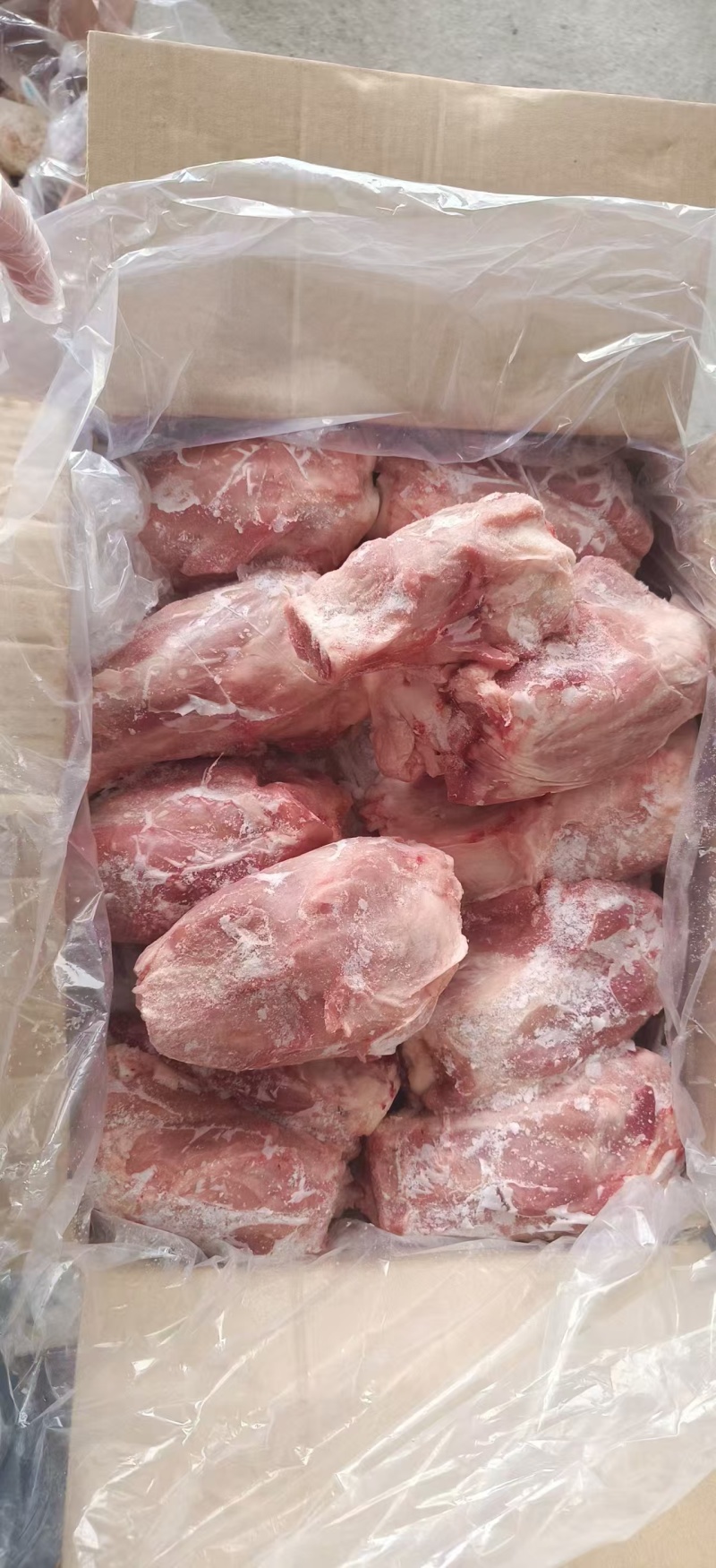 满肉腿骨切块，