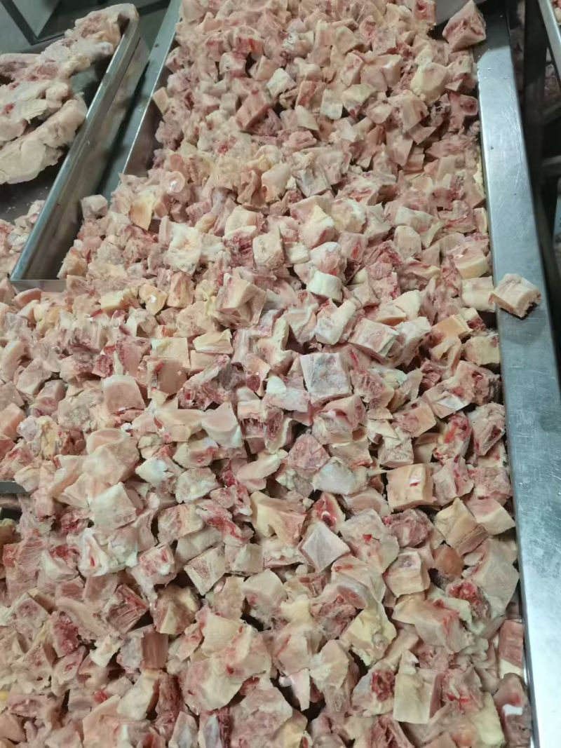 三黄鸡肉块