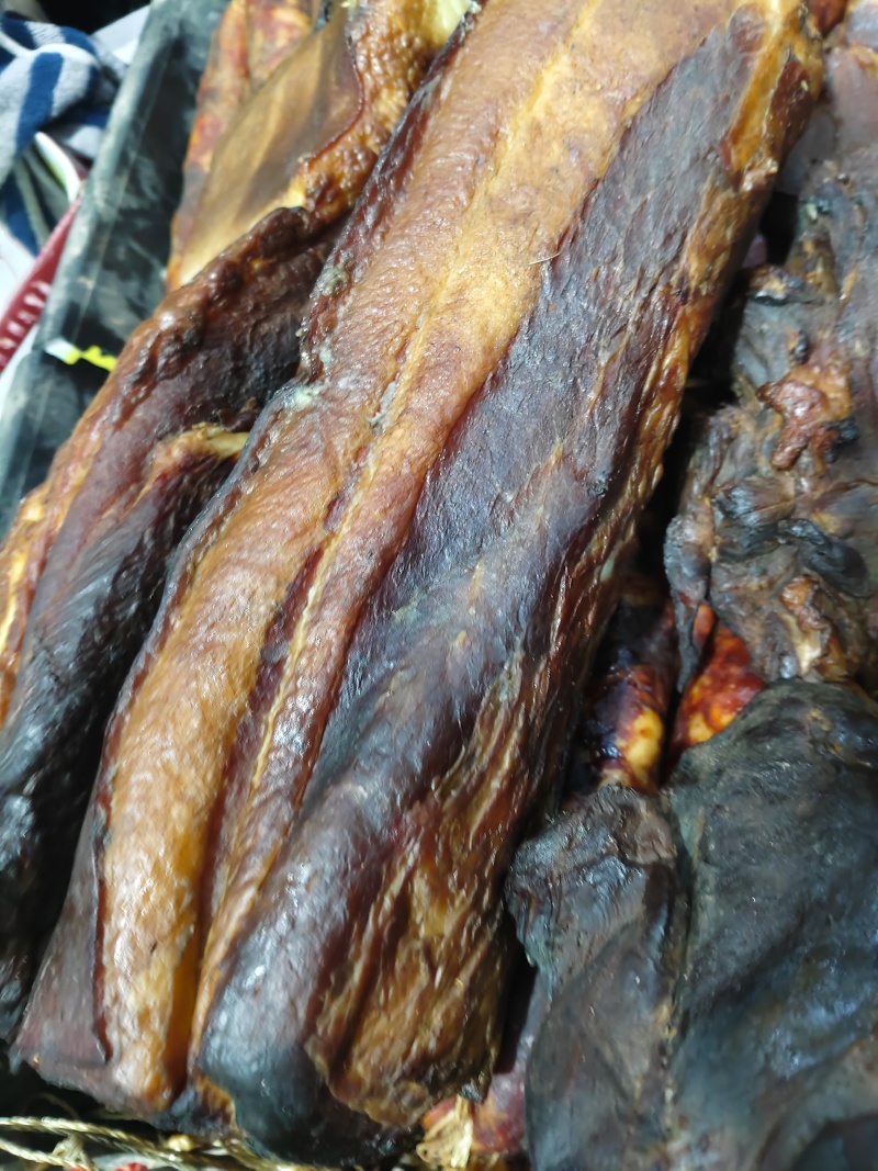 正宗四川特产腊肉腊肠！自制土猪肉！