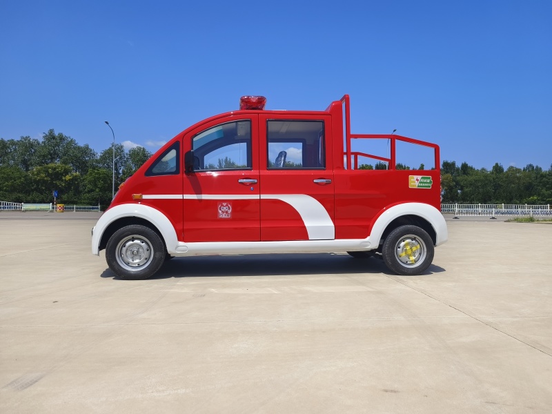 新能源微型消防应急车，森林灭火，道路救援多功能洒水车