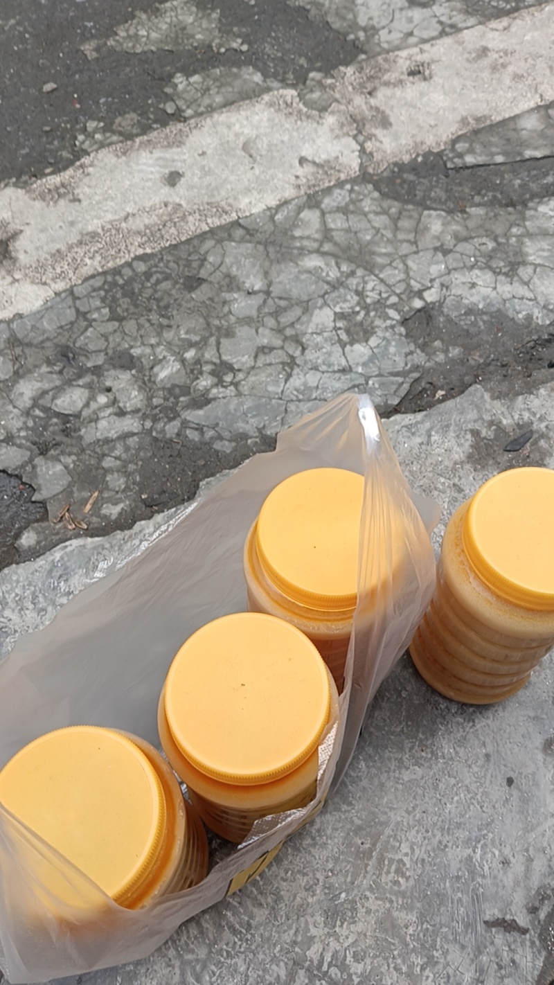 湖北郧西景阳王小邦正宗土蜂蜜