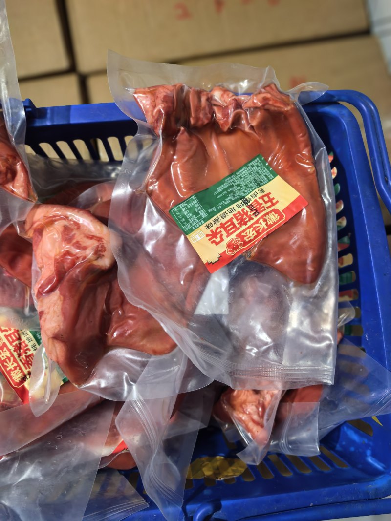 猪耳朵熟猪耳朵现卤现发新鲜直达厂家直销欢迎咨询