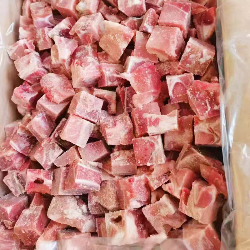 排骨块排骨粒，个头均匀，这是带肉率高的一款