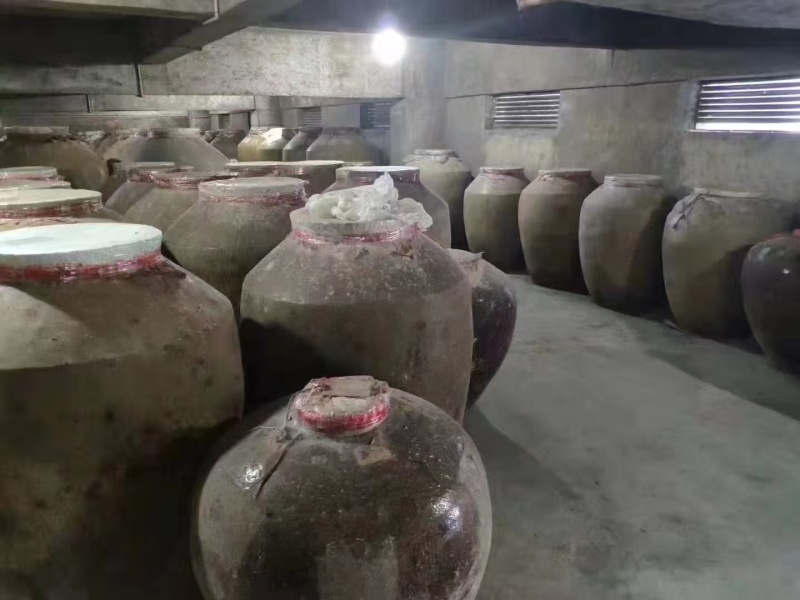 农家酿造纯粮食玉米酒基地直发量大从优欢迎来电洽谈合作