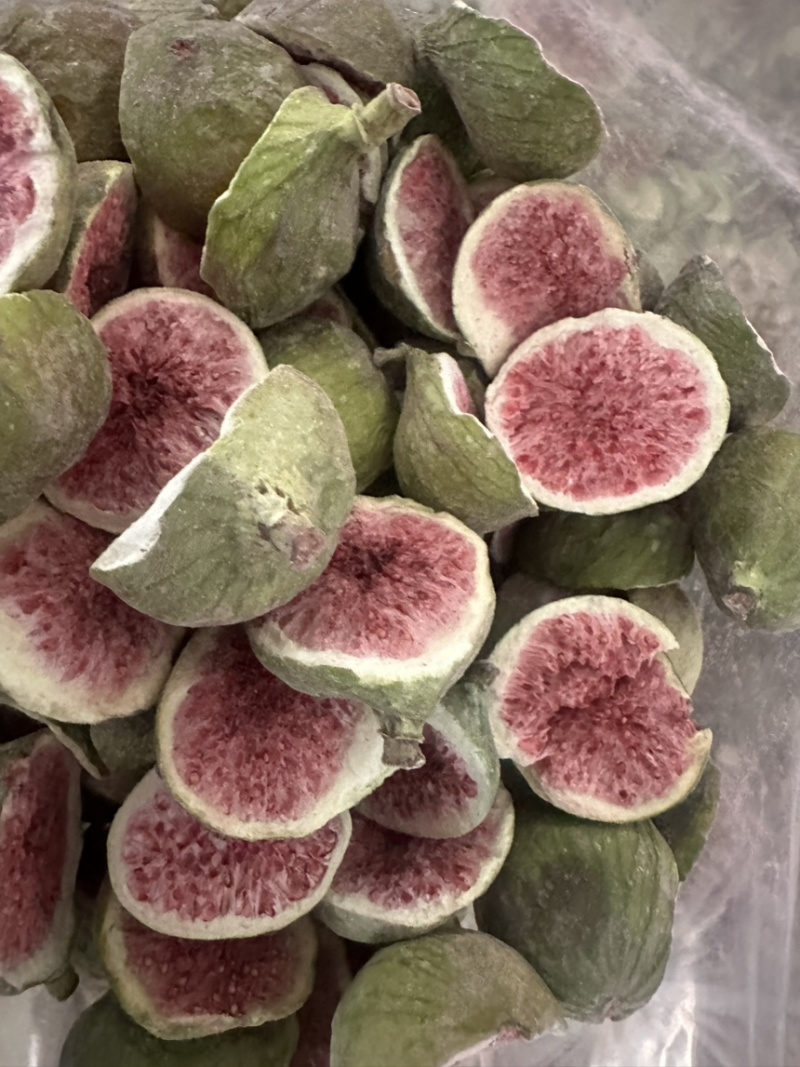 无花果干实物拍摄无糖无硫黄放心食用冻干无花果