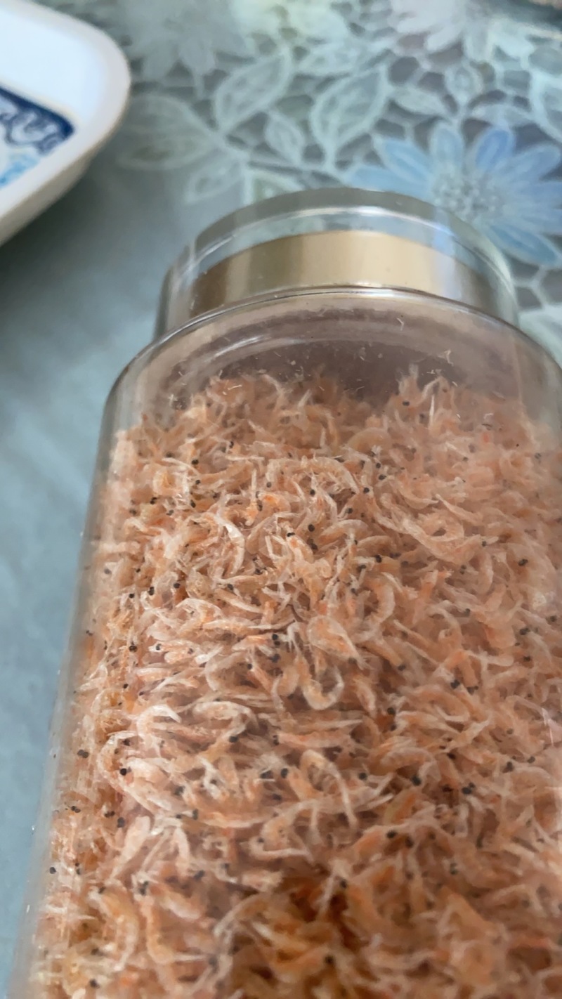 带籽虾皮五十吨，纯淡干，大船直接捕捞加工。货源稀缺