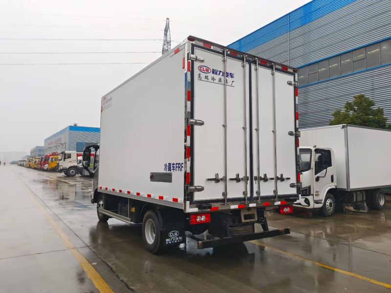 福田欧马可S14.2米冷藏车