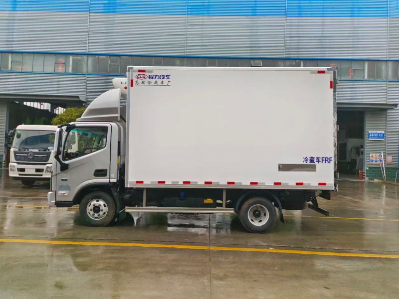 福田欧马可S14.2米冷藏车