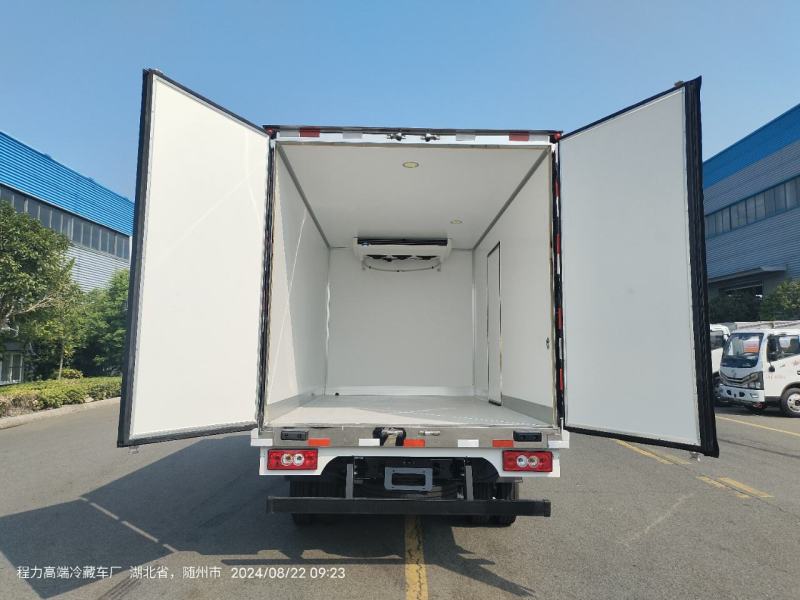 福田欧马可S14.2米冷藏车