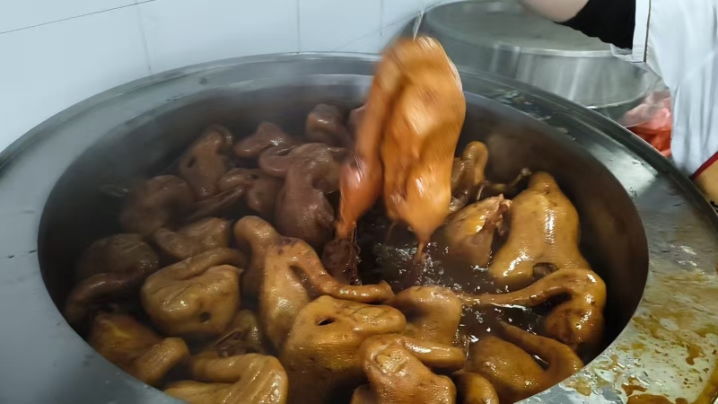 【卤鹅】