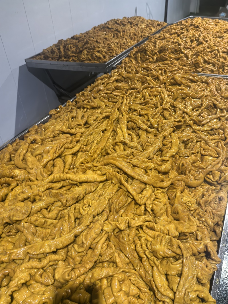 【卤肥肠去油90%，不腥不腻的卤肥肠】