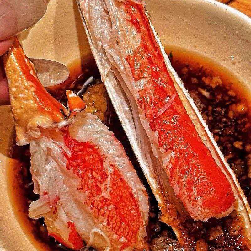 生冻松叶蟹长腿蟹大量现货供应，肉质饱满品质保证欢迎电联