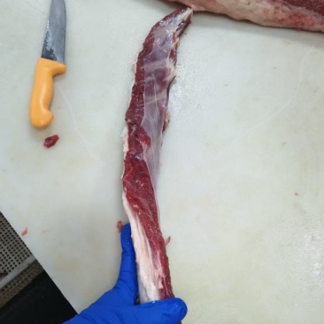 满肉牛排边