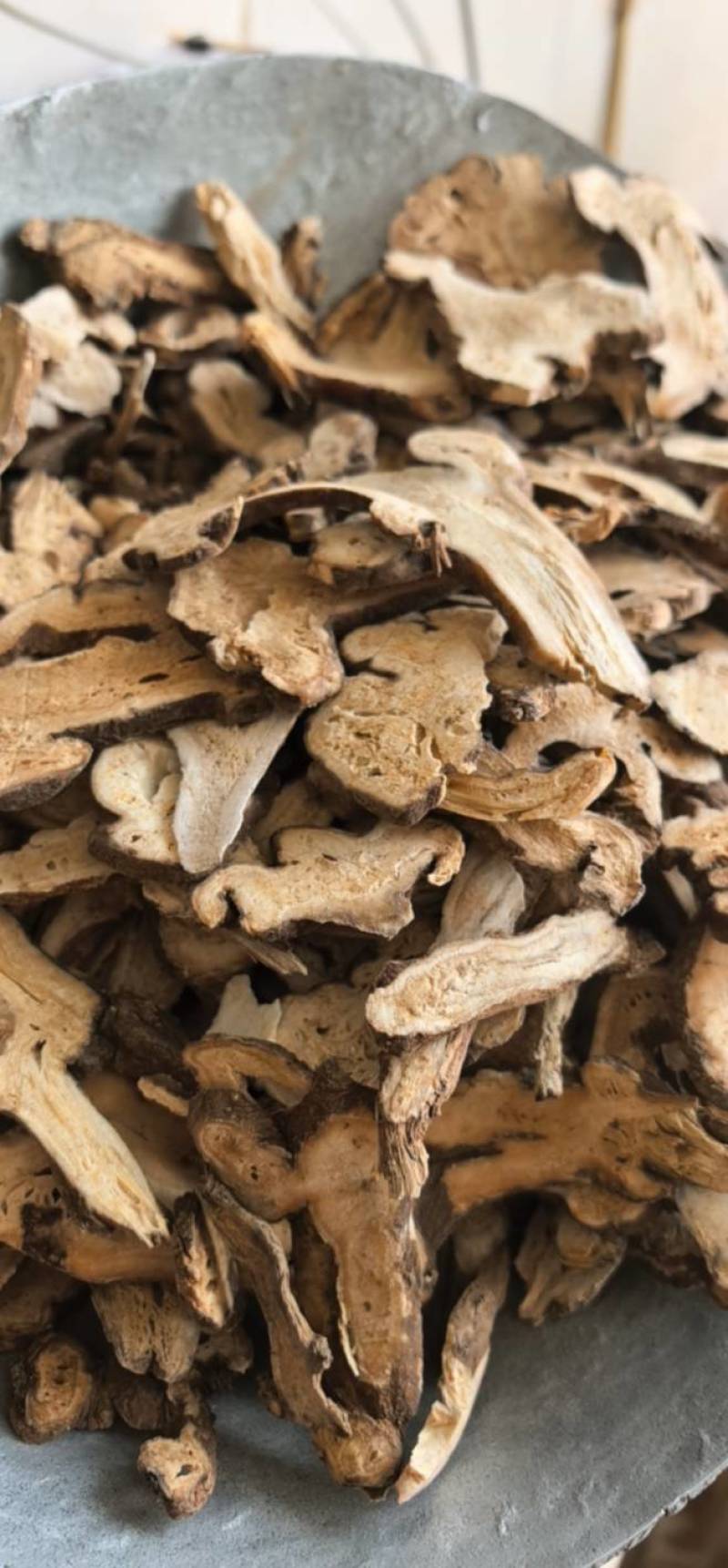 白术两年白术蜂窝白术浙白术片行均匀白术片聚源