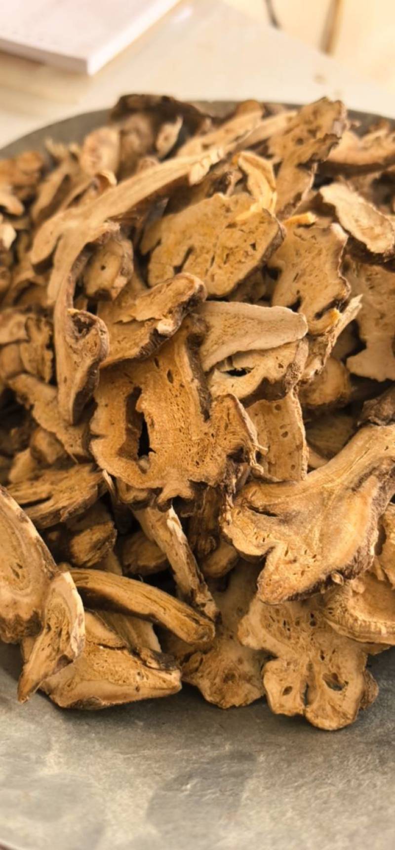 白术两年白术蜂窝白术浙白术片行均匀白术片聚源