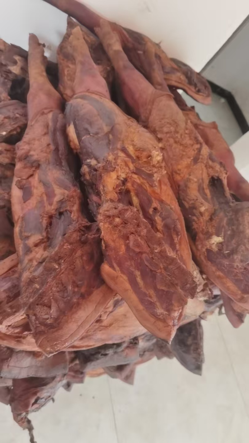 湖北恩施腊肉，一手货源，量大优惠，欢迎新老客户合作