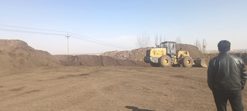 甘肃羊粪，保质保量，量大价优，欢迎全国各地老板随时联系我