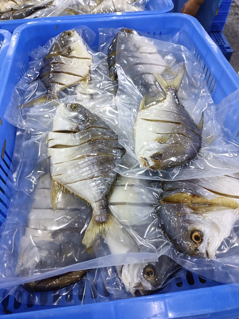 拉花金鲳鱼，可以定做6/7成鱼干