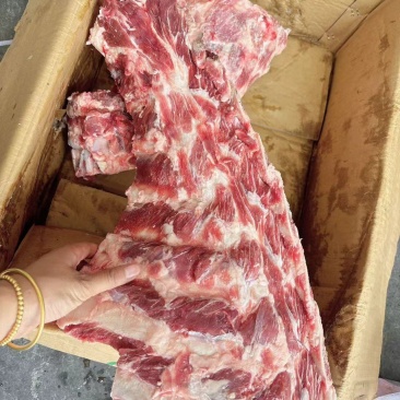 满肉肩胛骨带里脊