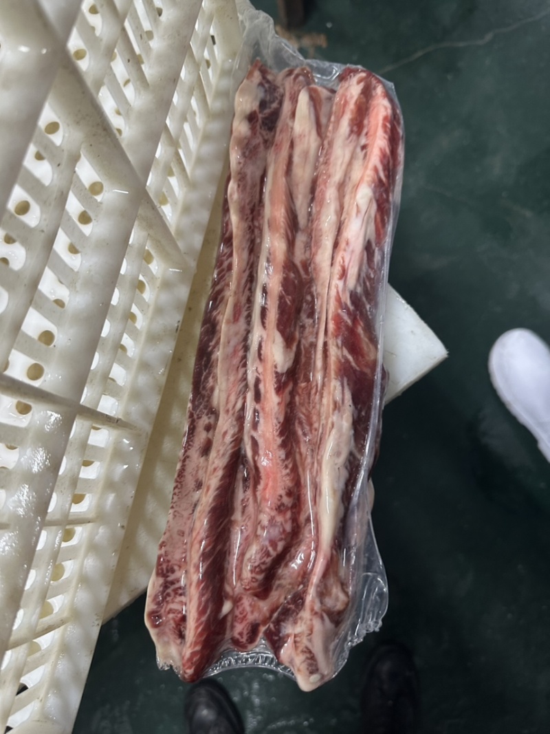 纯干腹肉条，长肋条，本厂货源充足，全国发货，手续齐全。