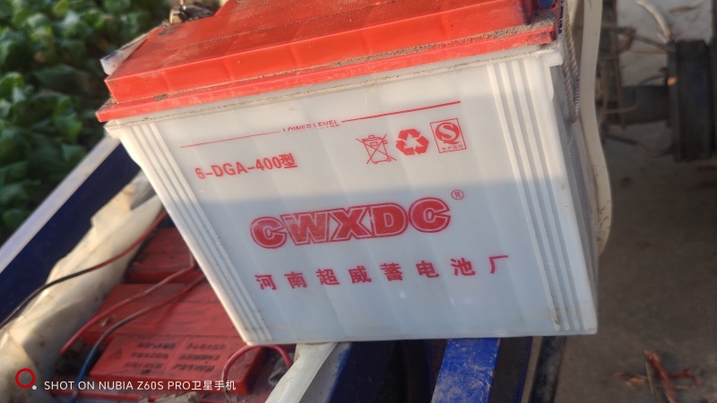 80斤超威铅酸电池