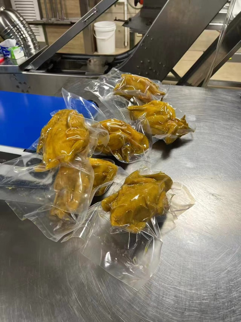 五指毛桃盐焗鸡地摊电商批发盐焗鸡摆摊卤味熟食全熟盐焗鸡
