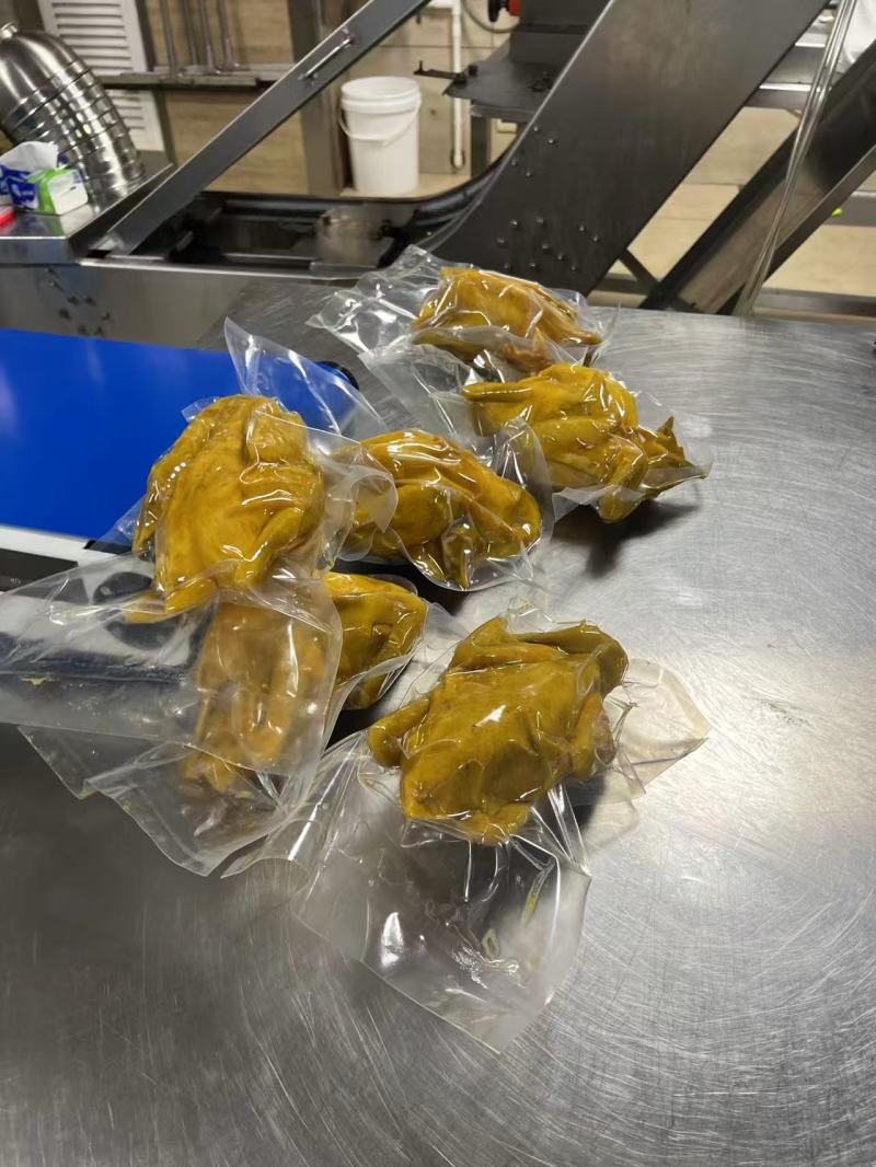 五指毛桃盐焗鸡地摊电商批发盐焗鸡摆摊卤味熟食全熟盐焗鸡