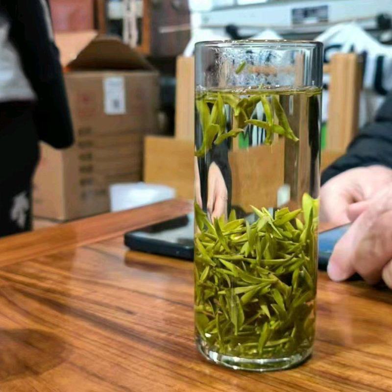 明前特级【出口芽头】绿茶全年不间断！【属于特级毛峰黄芽】