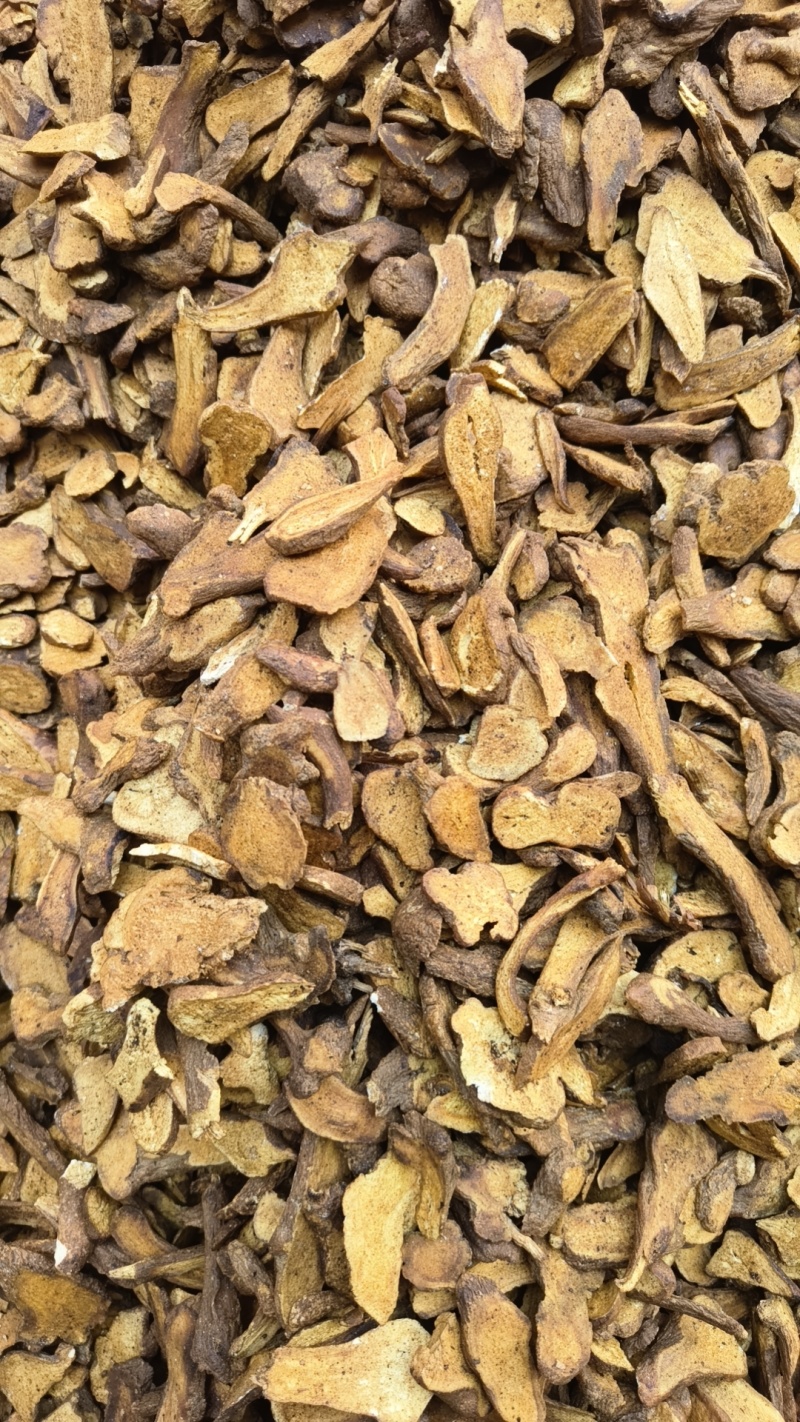 麦麸炒白术糖炒土炒碳等各种规格白术片