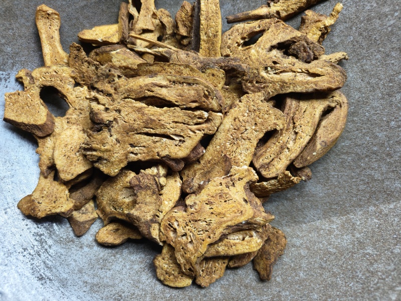 麦麸炒白术糖炒土炒碳等各种规格白术片