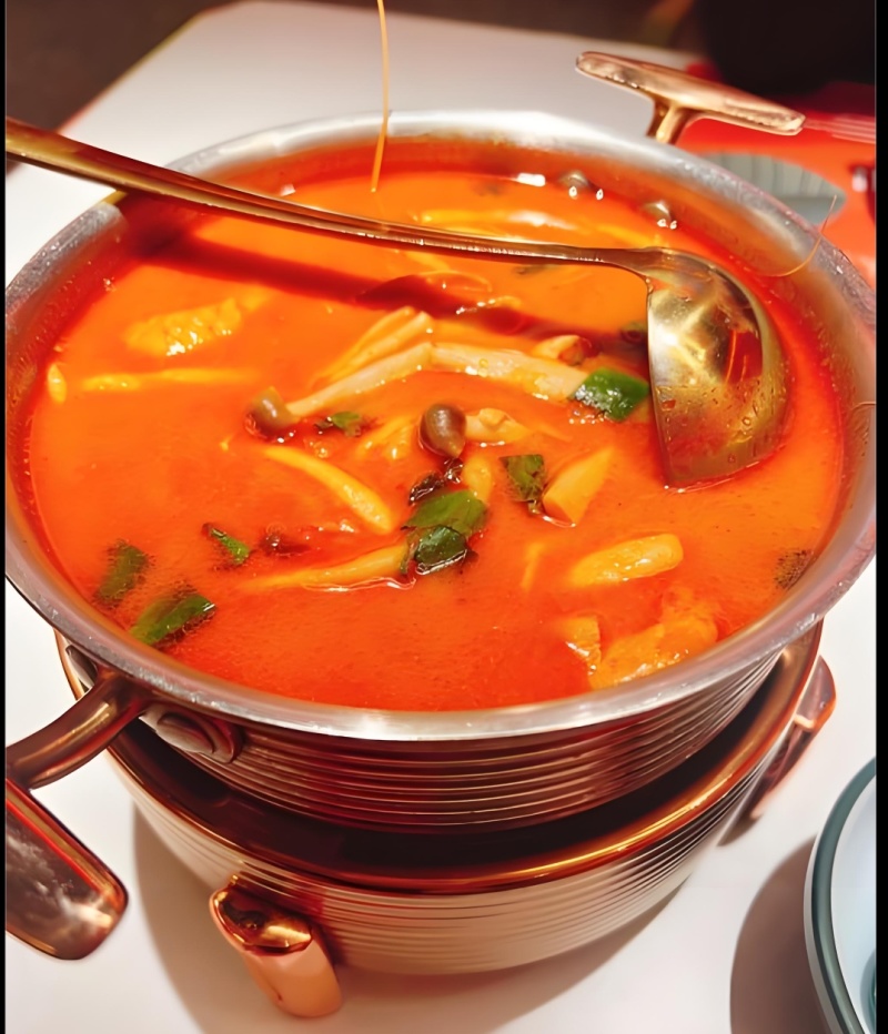 冬阴功底料，海鲜火锅