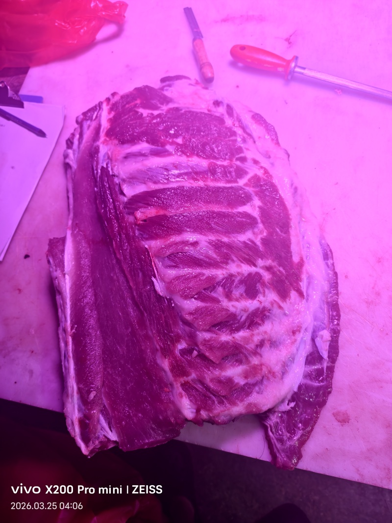 黑猪肉鸿壹农黑土猪品质保证量大从优欢迎来电