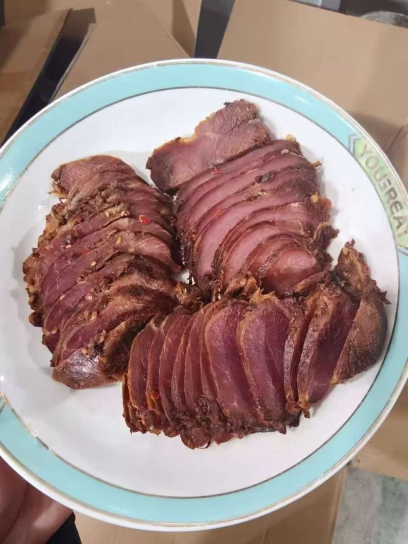 卤味全熟卤味卤猪小腱