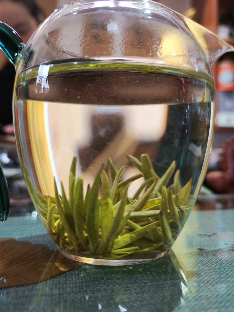 湘西高山云雾绿茶，红茶，电话和微***********