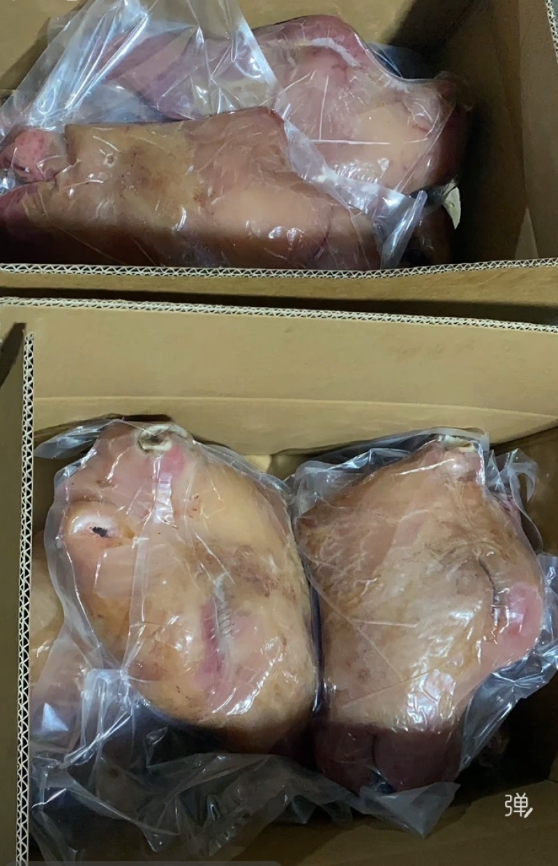熟牛头肉，源头厂家一手货源，大公牛皮少肉厚，质量保证！