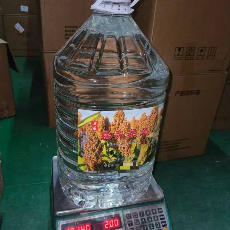 窖藏糯高粱酒60度，窖藏两年以上，高品质纯粮酒口粮酒