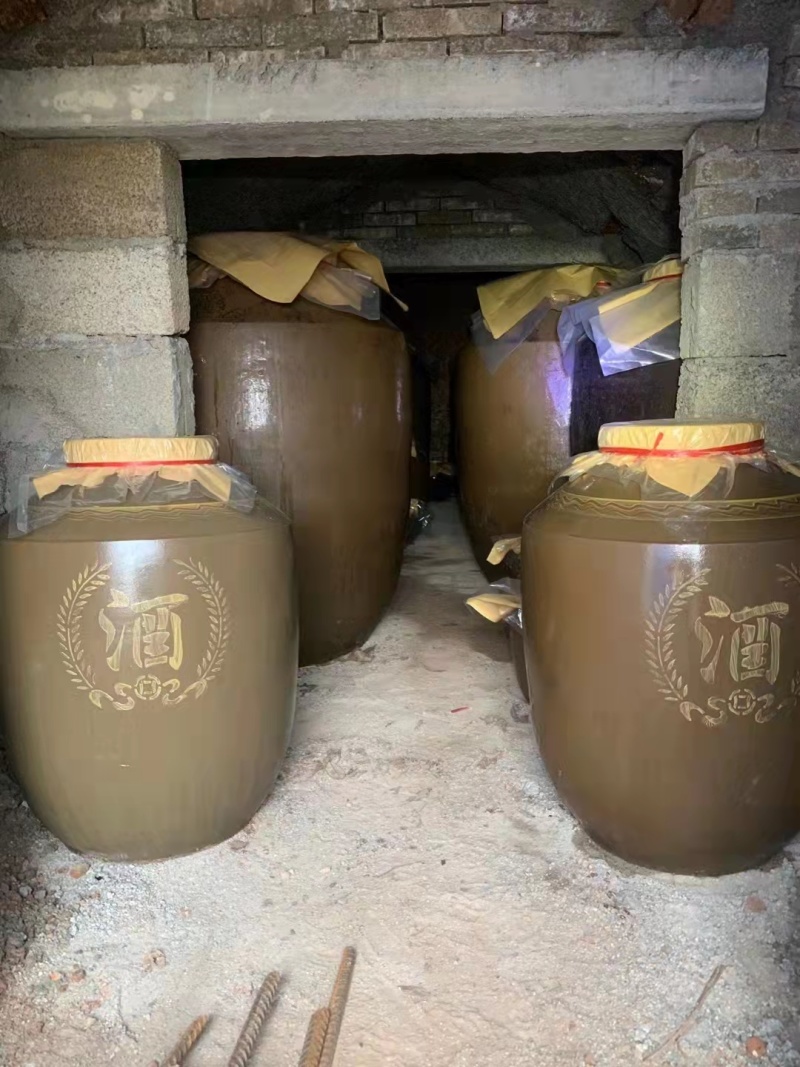 窖藏糯高粱酒60度，窖藏两年以上，高品质纯粮酒口粮酒