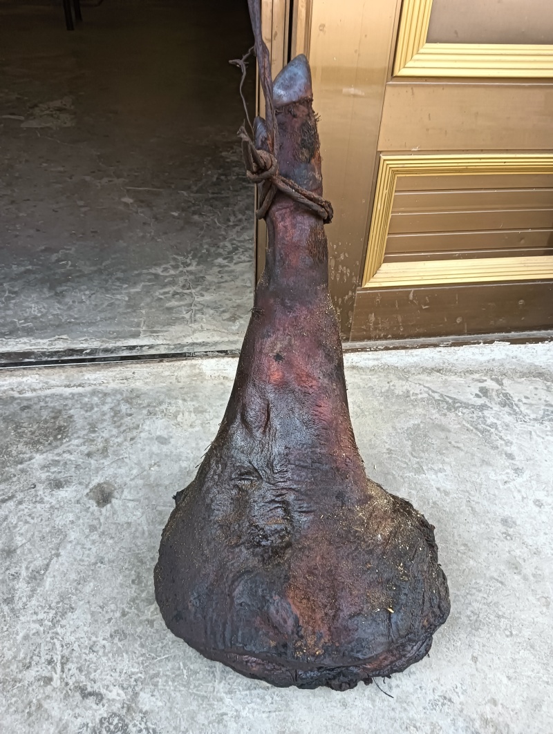 镇巴大山区农家自养纯粮烟熏腊肉