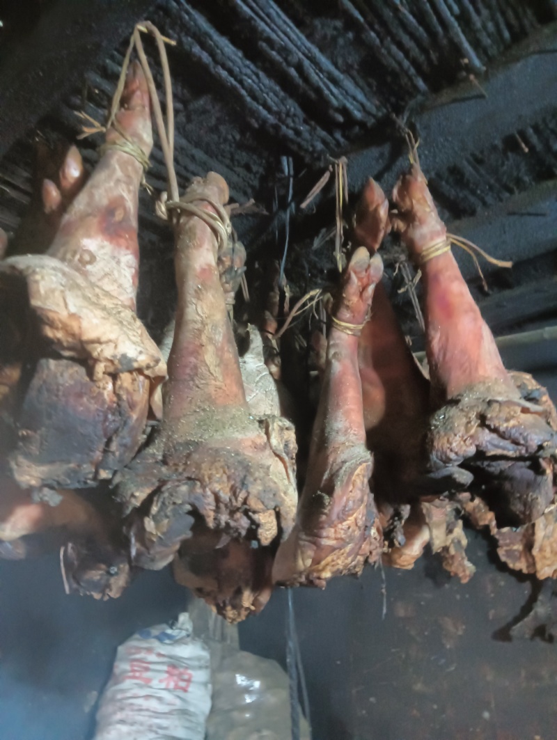 农家自养纯粮熟食猪肉