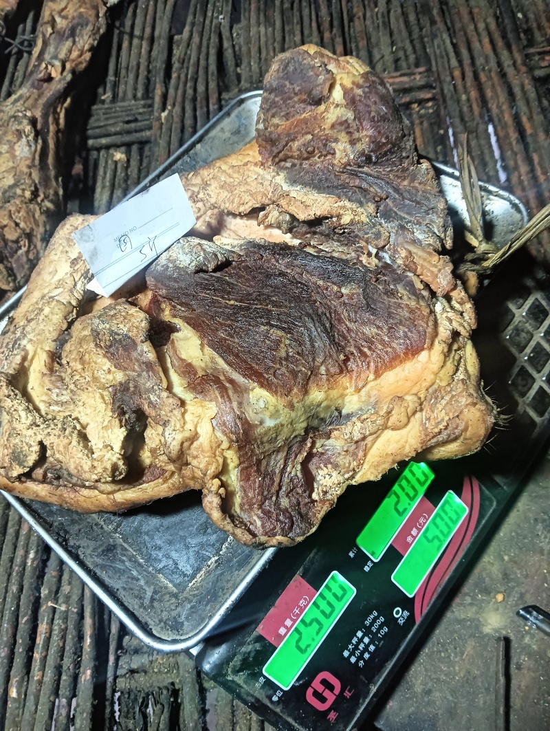 农家自养纯粮熟食猪肉