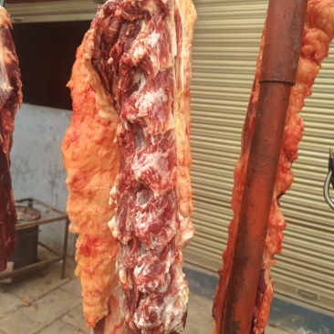 生鲜土黄牛肉