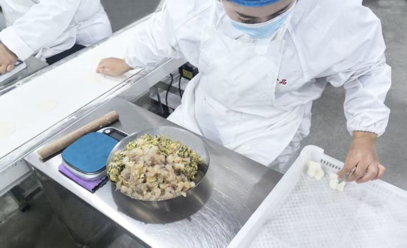 纯手工鲜肉水饺源头工厂，感兴趣的老板联系我