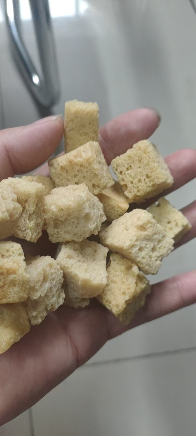精品面筋丁烤麸丁一手货源全国发货量大价优欢迎联系
