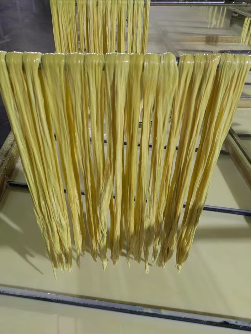 有盐长条腐竹条全国发货量大价优欢迎随时联系