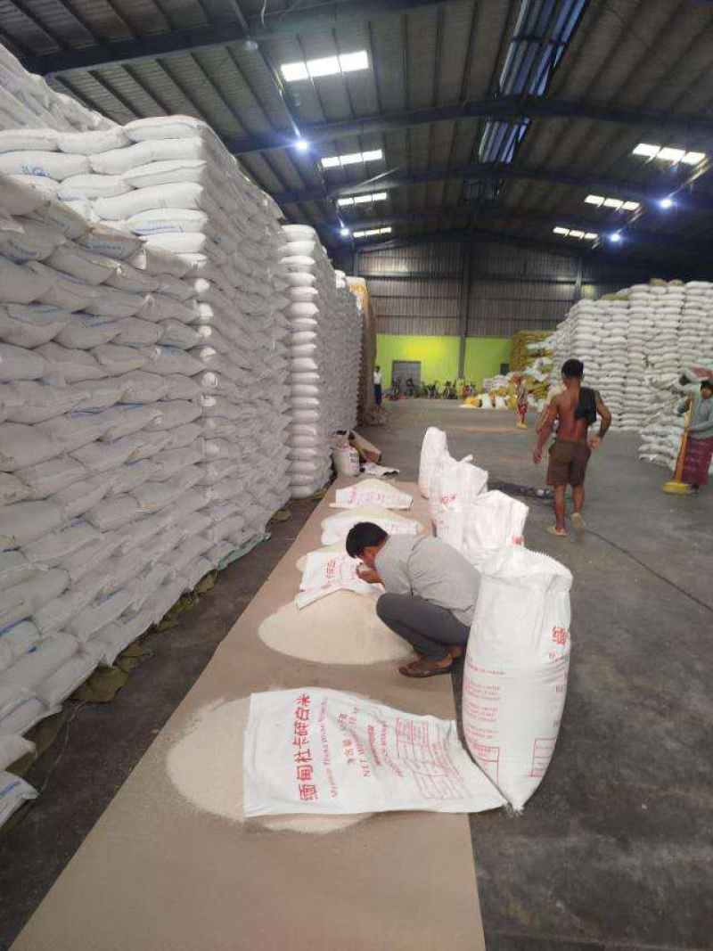 缅甸杜卡碎米硬碎A12大量现货原料米