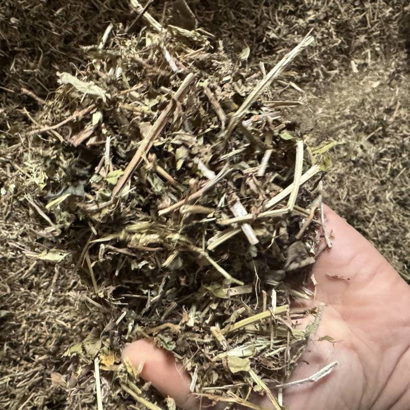 花生秧牛羊草料