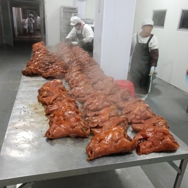 卤猪头肉12元一斤