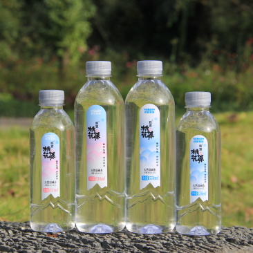天然弱碱水，南水北调源头水源，全年1级饮用水标准。