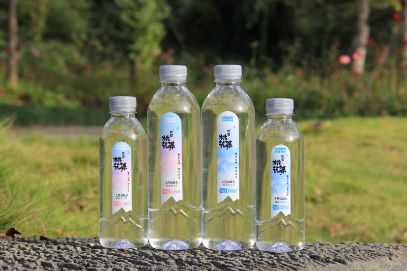 天然弱碱水，南水北调源头水源，全年1级饮用水标准。